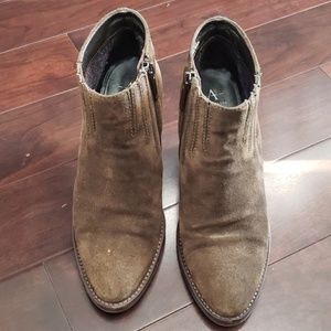 Aquatalia olive green booties size 6.5